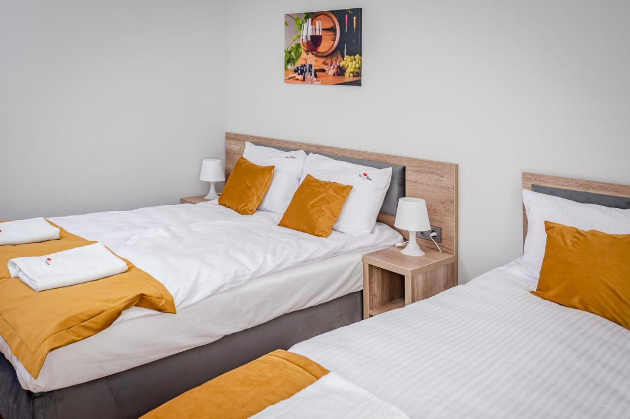 Hotel Sun & Wine à Pobierowo Extérieur photo