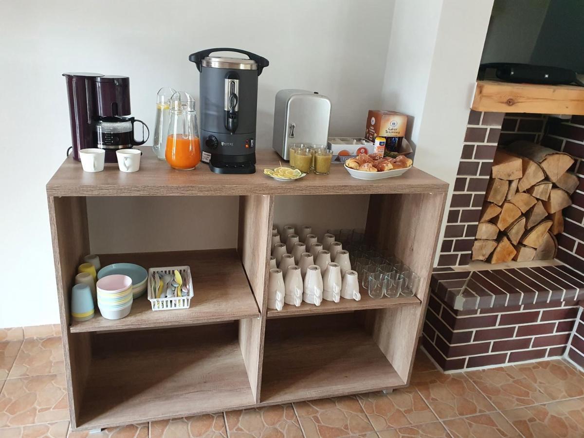 Hotel Sun & Wine à Pobierowo Extérieur photo